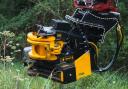 The grapple features a “huge” opening of 1,134 mm (44.64’’), which allows operators to pick up and move multiple logs.