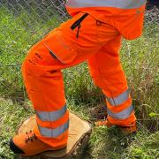 The Pfanner Arborist Chainsaw Trouser in type C (all-round protection) is designed for working at heights